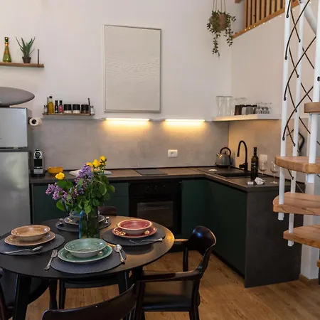 Crossroads Hideaway 木屋 Brod na Kupi